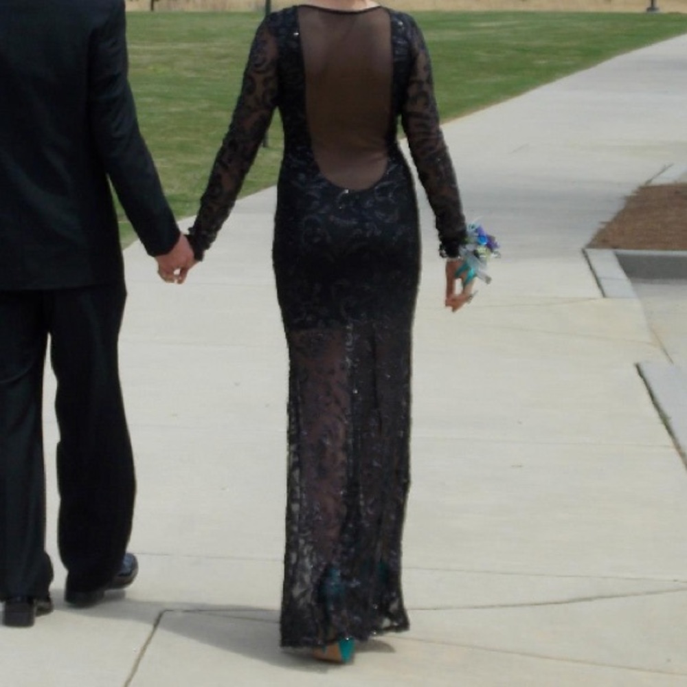 Black prom dress